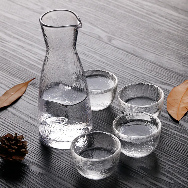 

5 Pcs/Set Japanese Sake Set Glass Sake Pot With Glass Cup Craft Wine Glasses Bottle for Cold Sake Best Gift for Men Drinking Set