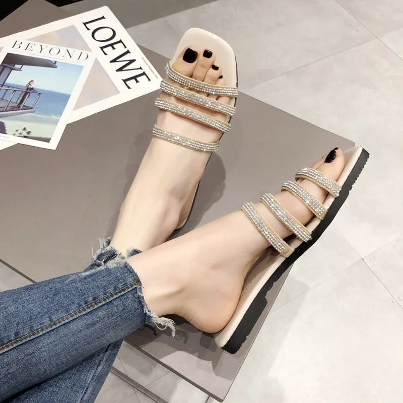 

2019 Summer Fashion Crystal Glitter Slip On Shoes Summer Beach Sandals Women Platform Sandals Women Thin Strap Bling Slippers