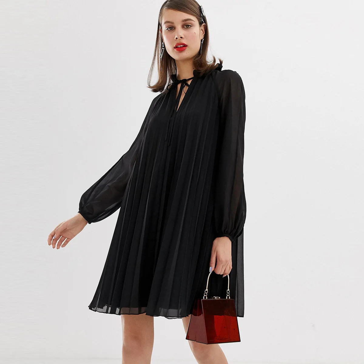

New Compact Commuter Pleated Trapezoidal Wide Skirt with Bow Tie Dress 2019 O-Neck Puff Sleeve Black Dress Women