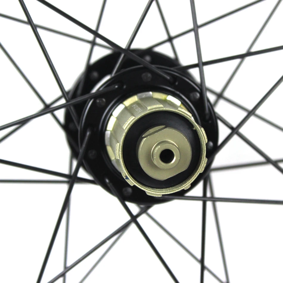 Top 350g Super ligero carbono 29er MTB Rim 33mm ancho Tubeless listo XC AM bicicleta de montaña rueda Powerway M42 Cubo de tracción recta 4