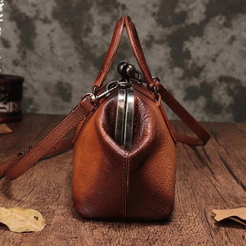 AETOO New small bag retro handmade lock leather female bag top layer leather diagonal cross bag shoulder handbag bag female