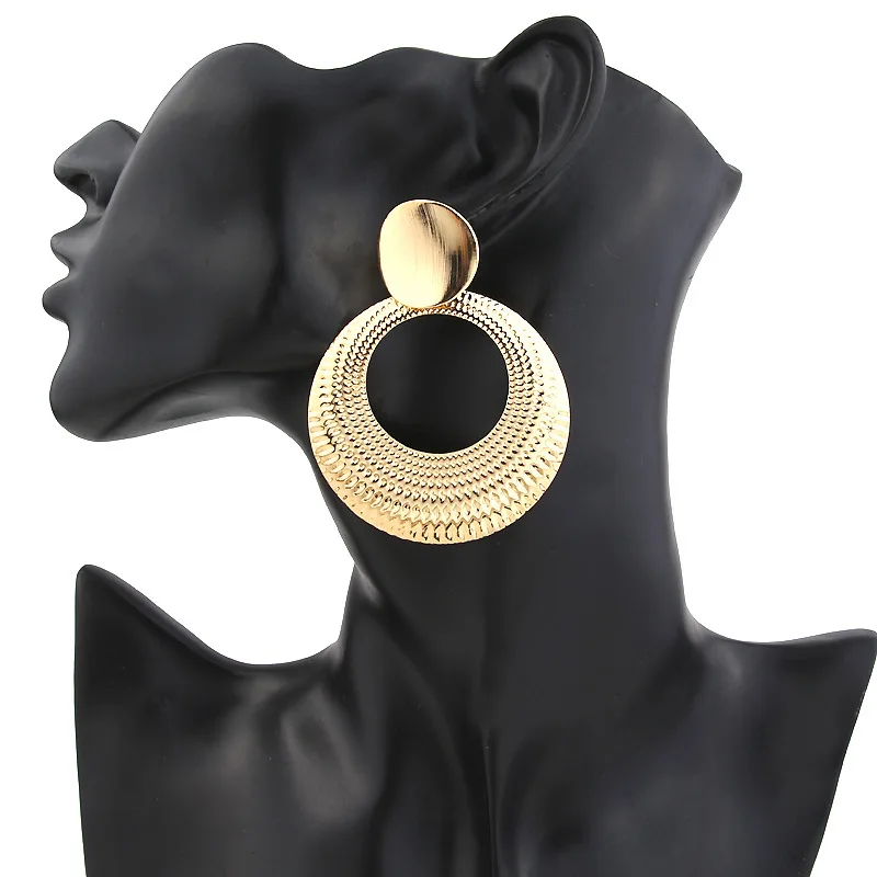 

Find Me 2019 new Alloy Drop Earrings for Women Geometric Simple Dangle Fashion Glossy Plated Long Earrings Jewelry Accessories
