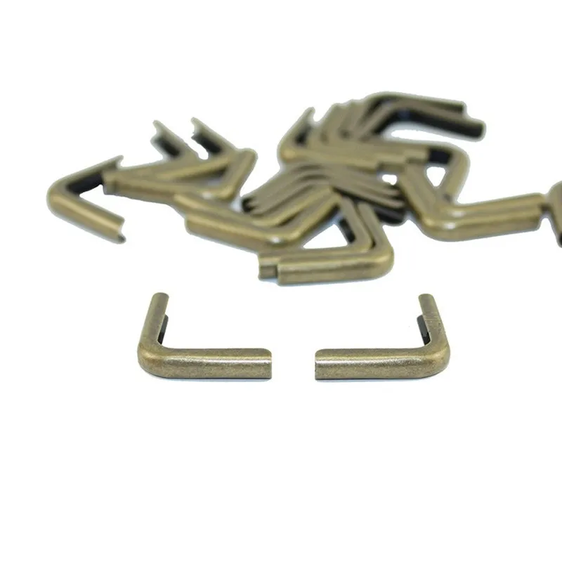 Bronze-Iron-Book-Scrapbooking-Album-Menu-Folder-Corner-Protectors-Book-Corners-Cover-22mm-100Pcs (2)