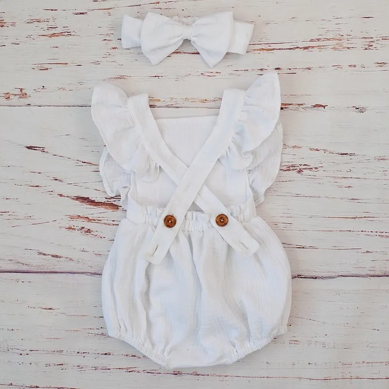 Новинка; хлопковая одежда для маленьких девочек; летние мягкие дышащие костюмы для малышей с рукавами-фонариками; комбинезоны для новорожденных детей - Цвет: Белый