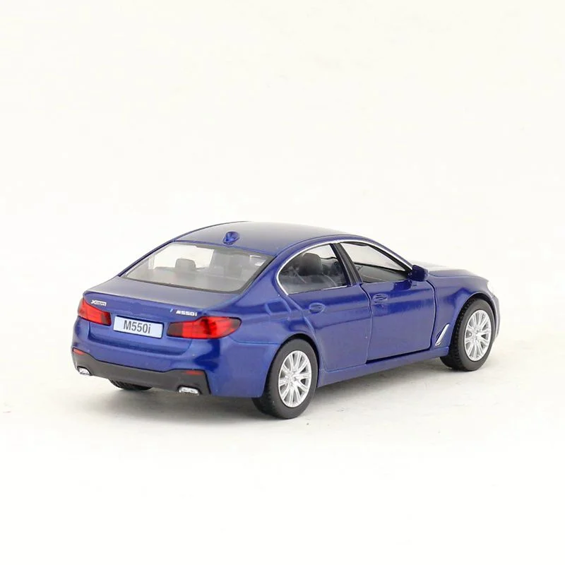 M550i (12)
