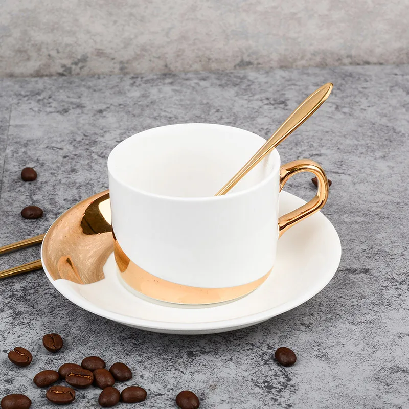 

2018 New Brief Europe Style Coffee Cups with spoon Milk Breakfast Cup with saucer Bone China Ceramic Drinkware For Lovers Gift