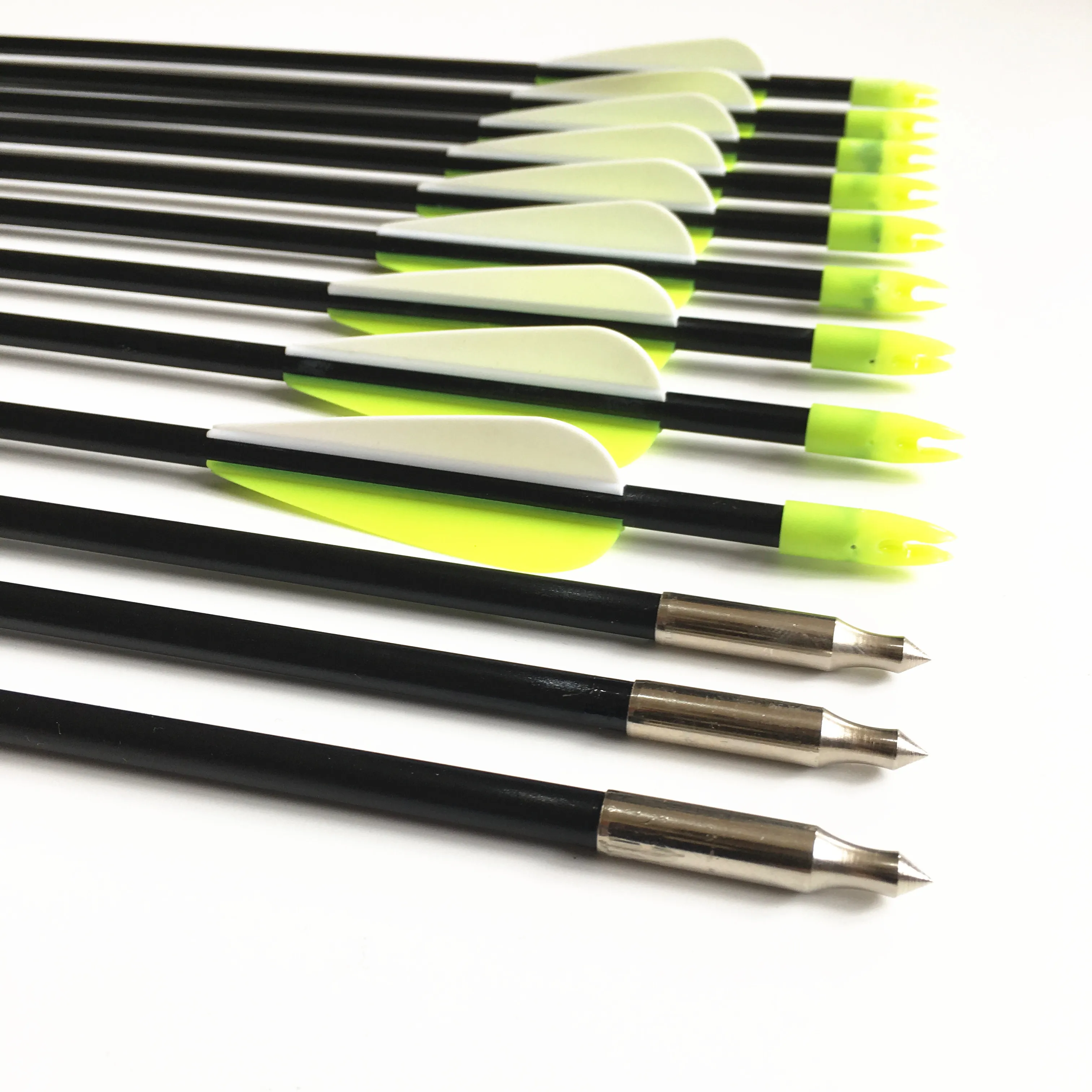 12PCS Fiberglass Arrows Archery Spine 700 Length 31'' With Target Point