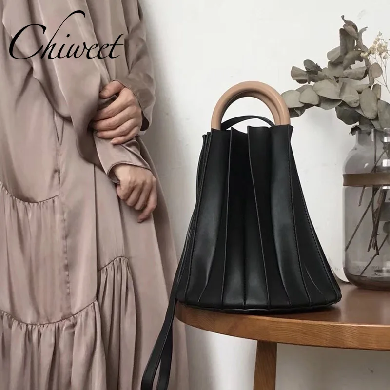 

Women Pleated Leather Handbags Luxury Wood Ring Top-Handle Bucket Bags Designer Ladies Tote Messenger Bags Brand Shoulder Bag