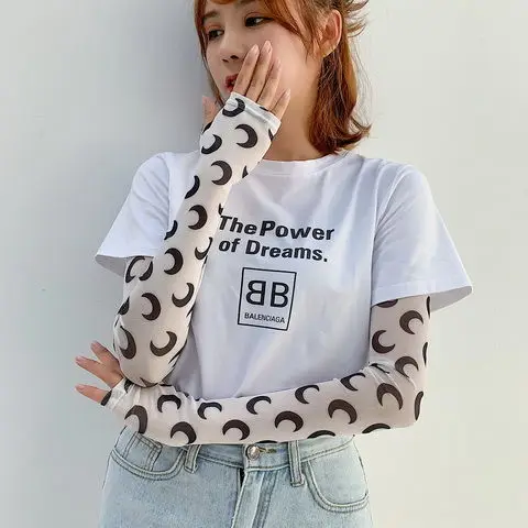 

2019 Sunscreen triangle scarf neck mask female summer UV protection breathable thin mask riding veil shade 2019