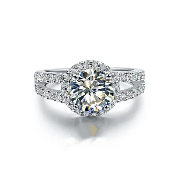 Aliexpress 2 Carat 750 White Gold Round Halo Style 2 Carat 750 White Gold Round Halo Style Authentic Synthetic Diamonds Women Wedding Ring Vintage High