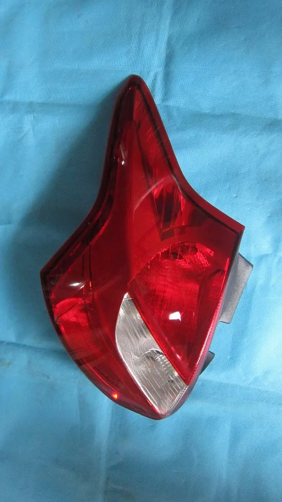 

this tail lights LED for Ford focus 2012 OEM:BM51 13404 BJ please indicate which side