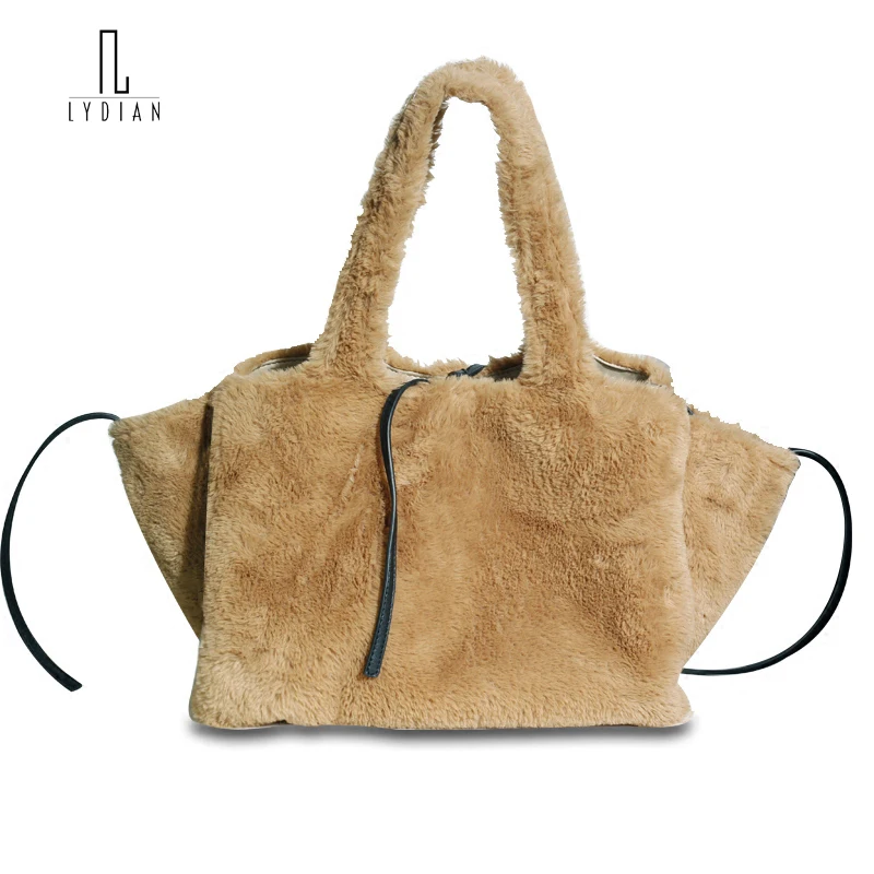 

Lydian Faux Fur Bag Wings Handbag Woman 2018 New Khaki Big Shoulder Bag Fashion Woolen Day Clutch Designers Bags and Brand Totes