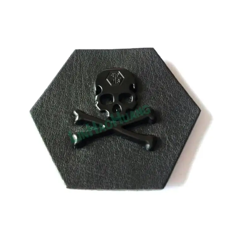 

Wholesale Free Shipping 20pcs/Lot black PU leather stitching label plastic skull tissue icons label 2017032001