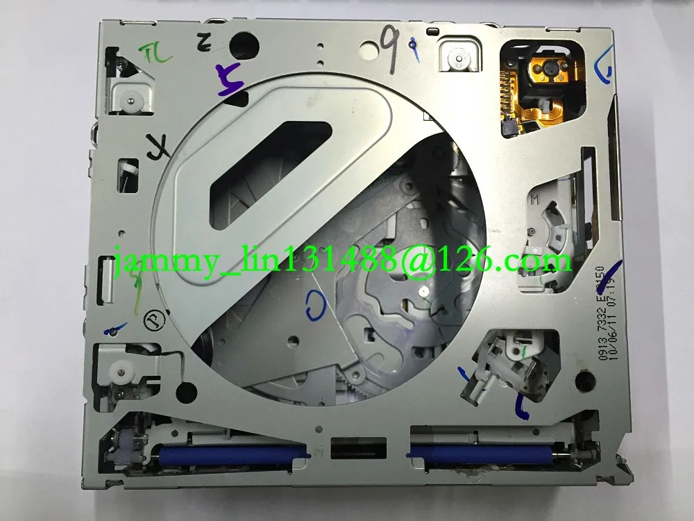 Pioner 6-disc CD changer mechanism 3.3V.