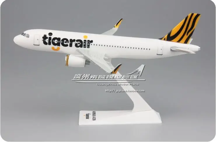 

19cm Singapore Tiger Air Airbus A320 1:200 Assembled Aircraft Model Singapore airline plane model with W stand