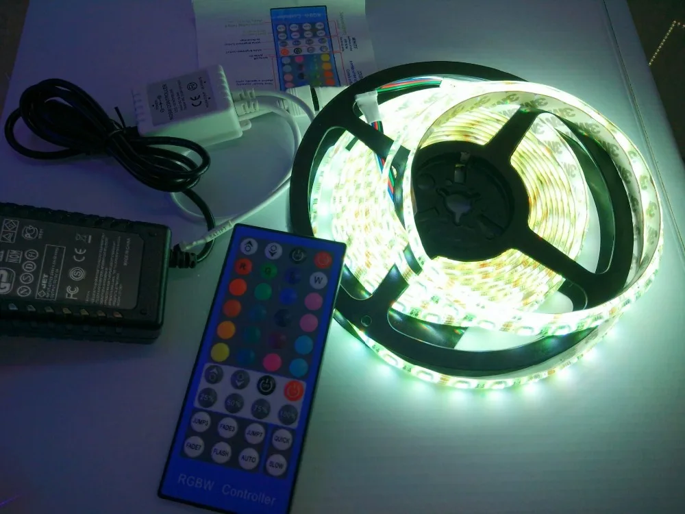 Яркость 5 м 4 вида цветов в 1 LED DC12V 10 мм PCB SMD 5050 RGBW/RGBWW светодиодные полосы света