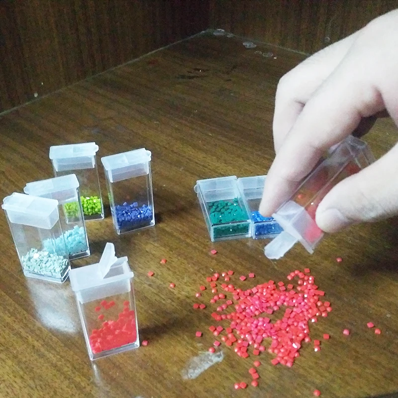

Diamond Painting Accessories Box DIY Diamant Embroidery Mosaic Tools Bead Transparent Plastic Drill Storage Box Container