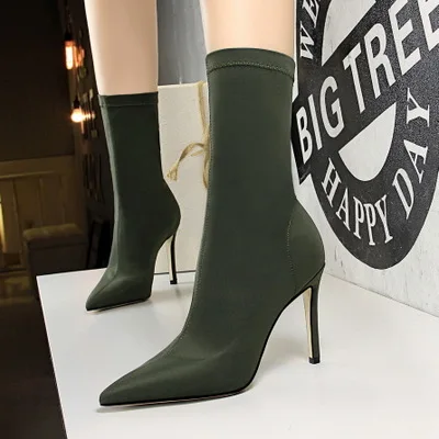 

2018 Simple women's boots stiletto super high-heeled sexy nightclub pedicure slim pointed Lycra stretch booties