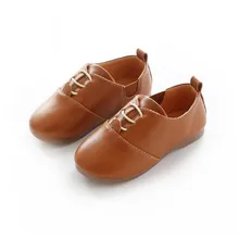 Весна Обувь для мальчиков Обувь для девочек PU кожаные мокасины в британском стиле шнуровки малышей повседневные Обувь Эластичная лента детская белая спортивная обувь