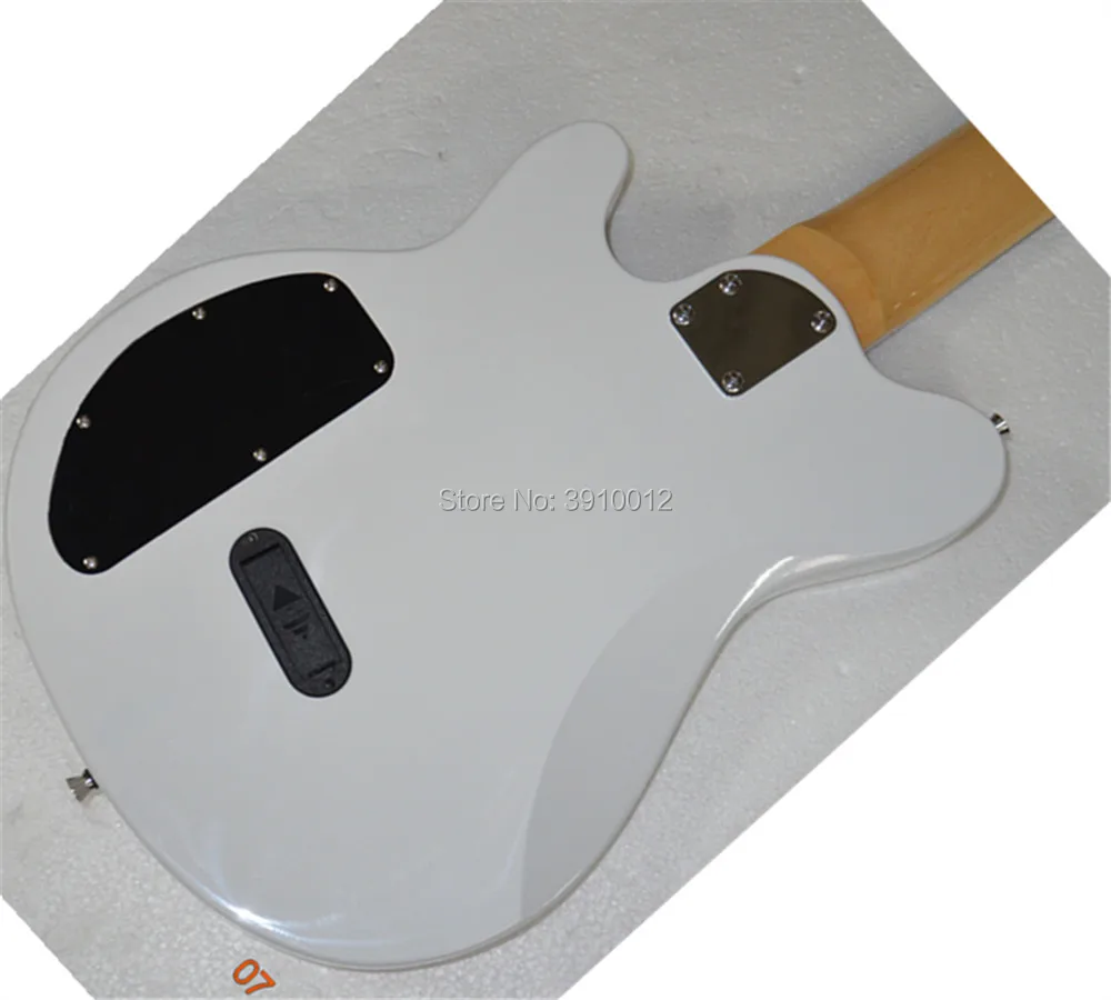 Top quality White color Music Man 5 Strings electric Bass Guitar,Factory shop 5 strings guitar Bass Top quality White color Music Man 5 Strings electric Bass Guitar,Factory shop 5 strings guitar Bass