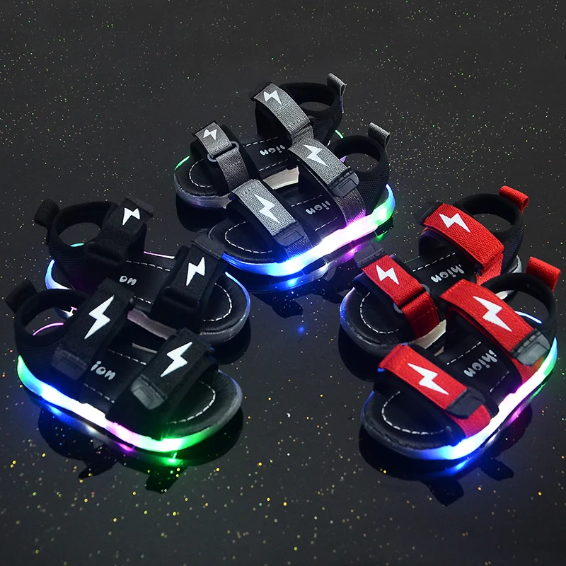 

2019 Toddler Fashion Children Shoes Children's flat anti-slip LED light sandals boys and girls sport comfort beach shoes