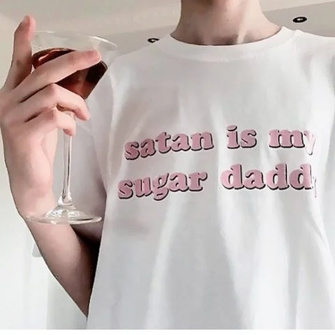 Starqueen-JBH/1 предмет, футболка для девочек с надписью «Satan Is My Sugar Daddy Tumblr» красивая одежда розового цвета с сердечками милые топы для малышей, футболка высокого качества