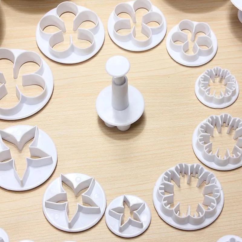 33Pcs/Set Fondant Cookie Cake Cutter Stamp Plunger Cutters Embossed