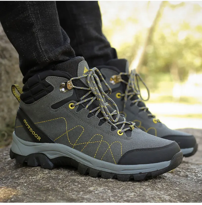 Outdoor Waterproof Hiking Boots Women High-top Anti-skid Winter Warm Mens Boots Professional Mountain Climbing Trekking Shoes