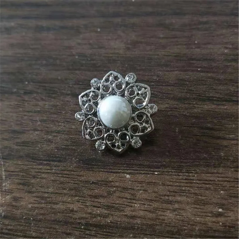 1540949788(1)