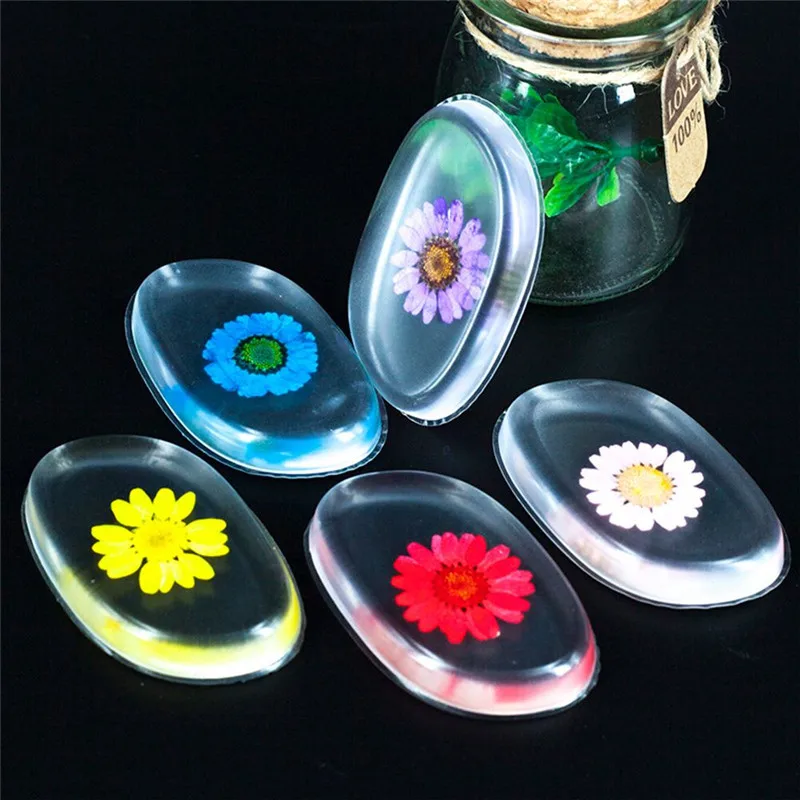 

1Pc New Lady Flower Puff Silicone Gel Foundation Makeup Puff Cosmetic Sponge Tool