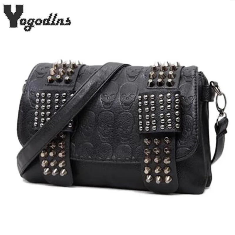 Günstig 2019 neue mode Frauen Schwarz Leder Messenger Taschen Mode Vintage Messenger Kühlen Schädel Nieten Schulter Taschen sac ein haupt bolsa