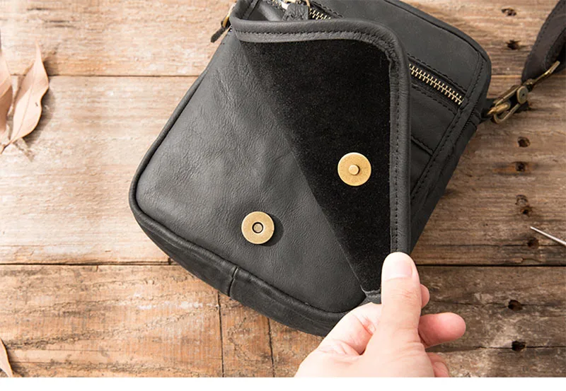 AETOO Top Sell Fashion Classic Solid Famous Brand Business Men Briefcase Genuine Leather Office Bag Casual Man Shoulder Bags