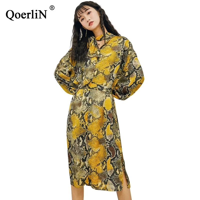 

QoerliN Gold Snake Printed Dress Knee Length Fashion Loose Casual Dresses Long Sleeve Vestidos Mujer Elegant Female Clothing New