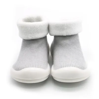 Обувь для младенцев; вязаная обувь для маленьких девочек; теплые зимние носки; обувь с кроликом; bebe; Одежда для новорожденных; ботиночки для малышей; обувь для девочки Тапочки - Цвет: Light gray