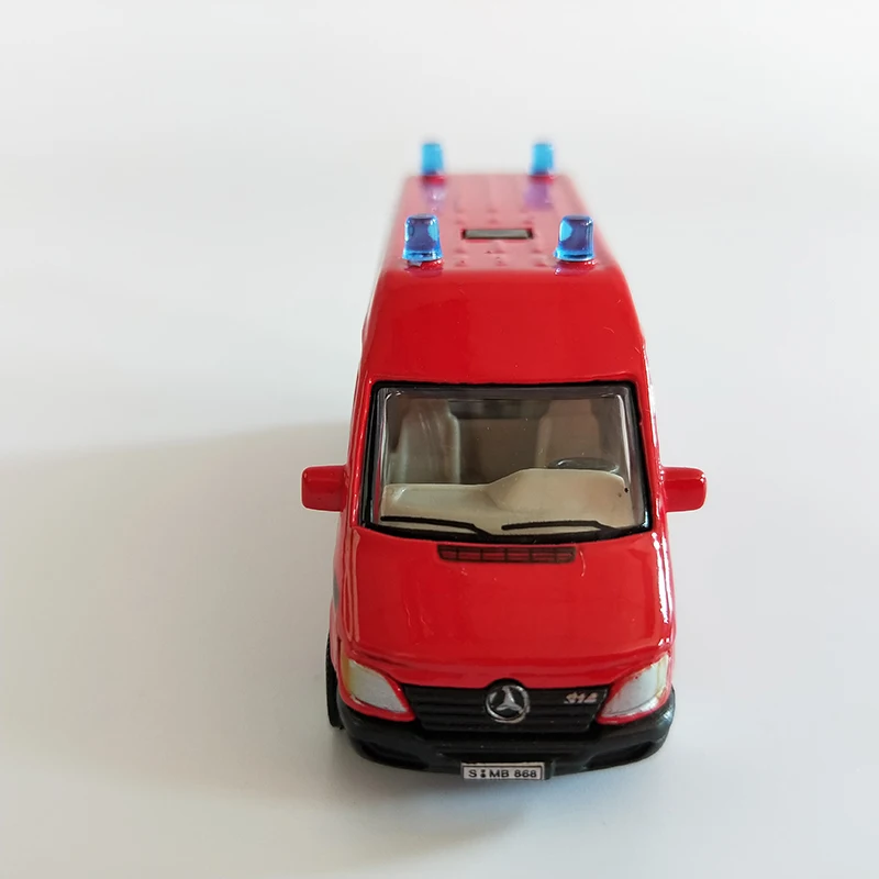 Новая специальная металлическая модель эвакуатора Benz Highway Maintenance Car с вывесками для настольного дисплея Коллекционная модель игрушки для детей