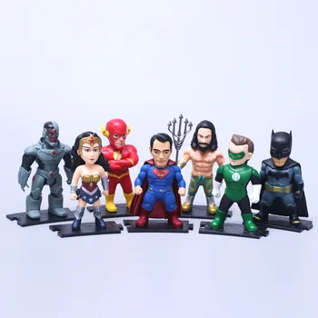 

DC Comics Superheroes Toys 7pcs/set Superman Batman Wonder Woman The Flash Green Lantern Aquaman Cyborg PVC Figures Brinquedos