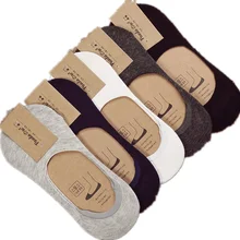10 piezas = 5 pares de algodón nueva Hombre Calcetines invisibles de los hombres de silicona anti-skid color puro calcetines verano