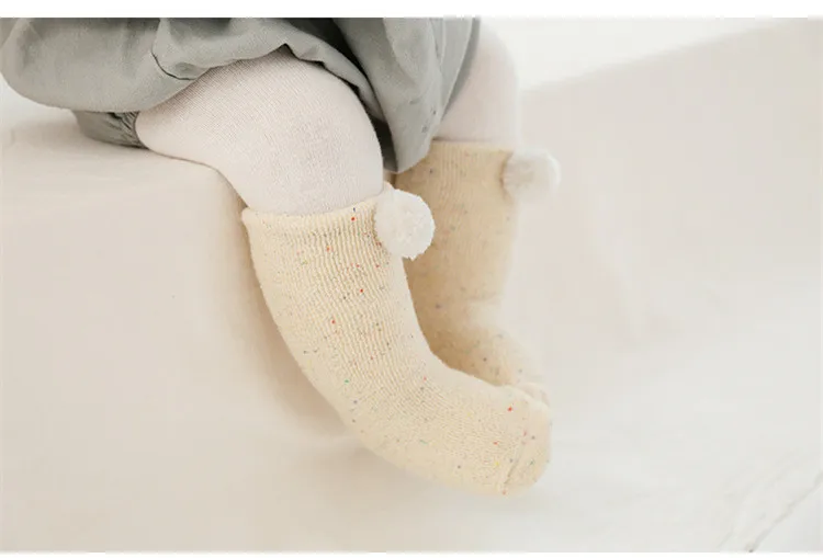 LAWADKA/милые Мультяшные носки для детей хлопковые носки для малышей длинные гетры до колена, милые носки детские носки для мальчиков и девочек 0-5 лет