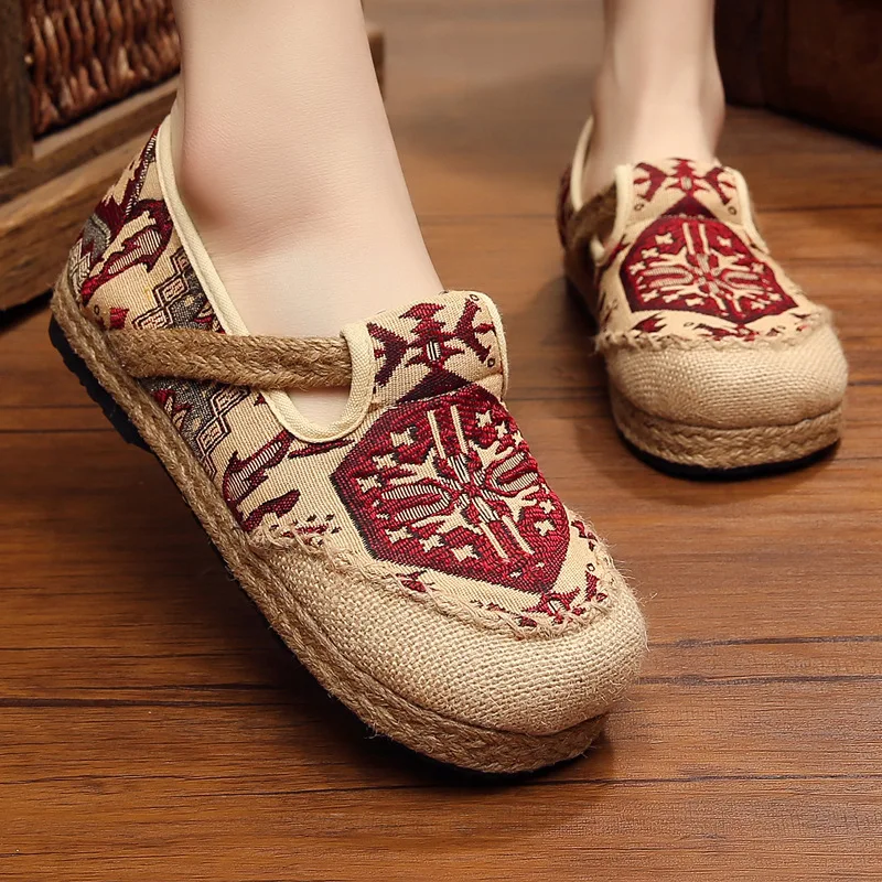 SONDR/Женская обувь большие размеры Винтажная с вышивкой zapatos de mujer на плоской