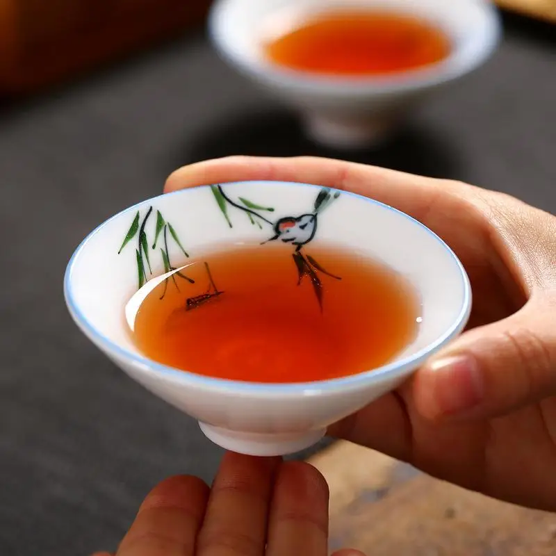 1 шт. китайская керамическая чашка синий и белый фарфор кунг-фу чайный сервиз, кружка для вина Ретро посуда для напитков чашка для чая, гайвань творческие подарки