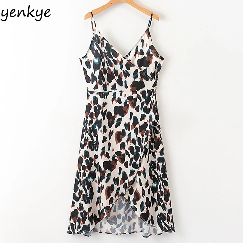 

2019 Women Vintage Animal Print Sling Dress Female Cross V Neck Sleeveless Slits High Waist Midi Sexy Dress Summer XDWM1753