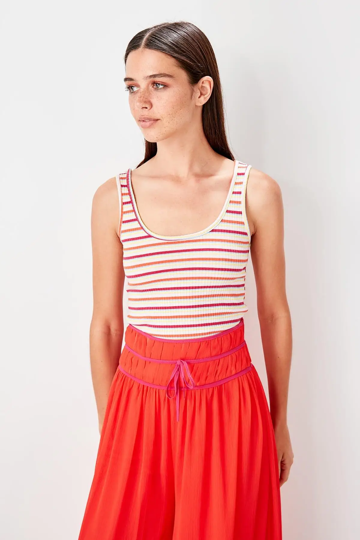 

Trendyol Multicolour Knitted Undershirt TWOSS19AL0056