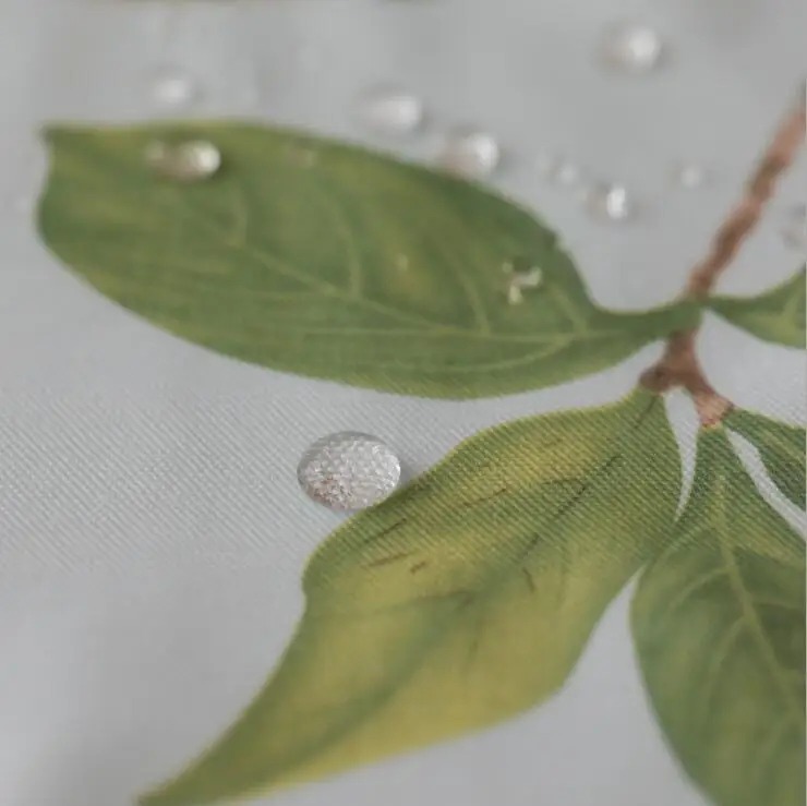 荷花防水桌布1