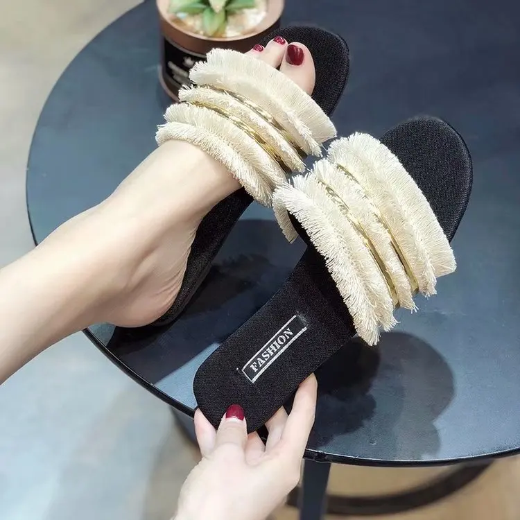 

2019 summer women tassels slippers ladies flock cork slippers fashion outdoor furry sandals beach flip flops black/beige mules