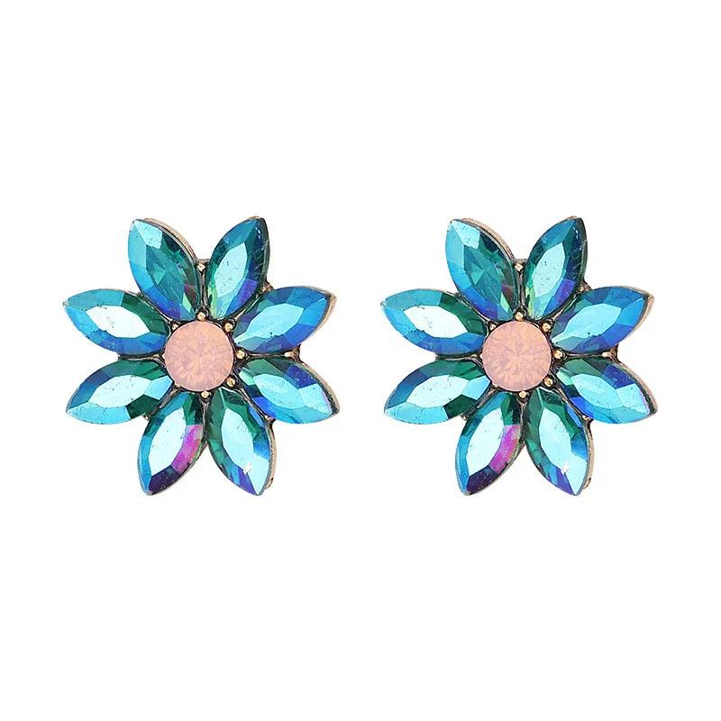 

Cute Flower Crystal Stud Earrings For Women Korean Minimalist Small Earring Ear Studs Luxury Jewelry Girls Wedding Accessories