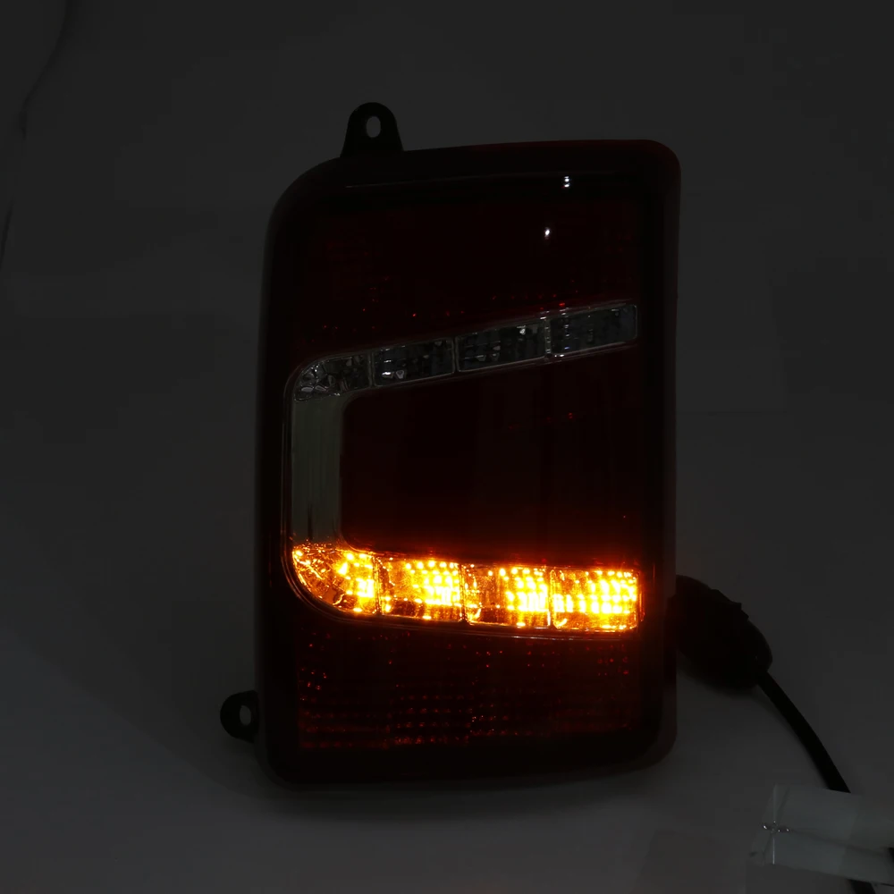 Светодиодный задний фонарь для Lada Niva 4x4 1995-1 комплект 2 шт. дымчатый или красный с бегущим сигналом поворота аксессуары для стайлинга автомобилей Тюнинг лампа