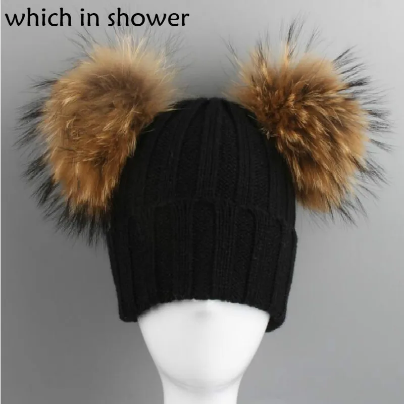 That in shower/детская зимняя шапка с помпоном из натурального меха енота вязаная