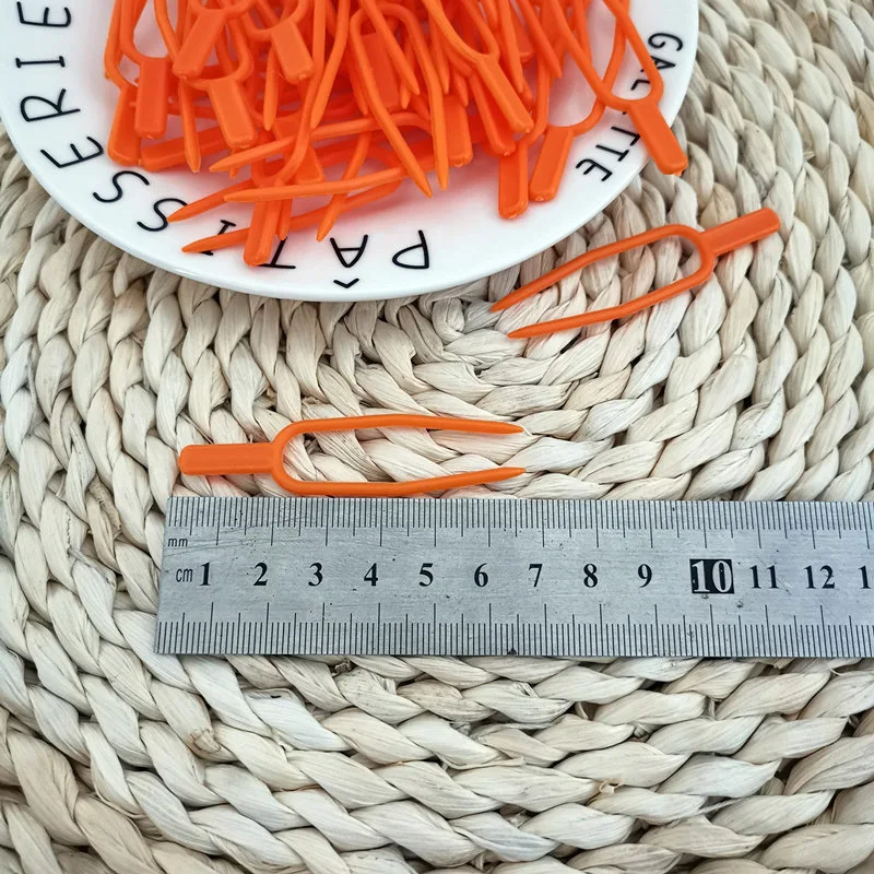 50pcs! Plastic Plant climbing Support Clips Plant vine holder for Flower Strawberry seedling Tomato Garden Buildings supplies