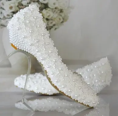

Plus size 40 41 42 wedding shoes white for woman new design wedding shoes low heel with lace flowers pearls TG374 bridal shoes