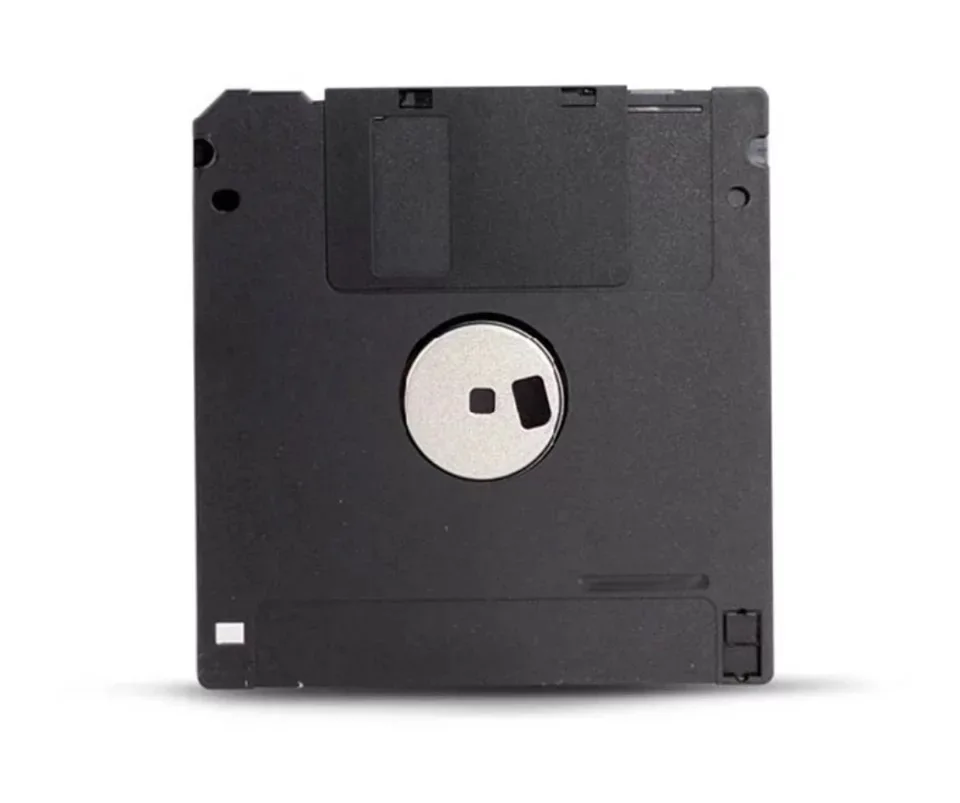 DS/HD MF-2HD 100 Floppy Disks 3.5 inch Diskettes Formatted 1.44 MB Manufactured in 2011. 